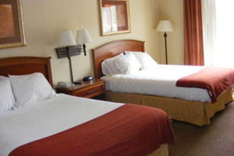 Holiday Inn Express Hotel & Suites Cedar City By Ihg Екстериор снимка