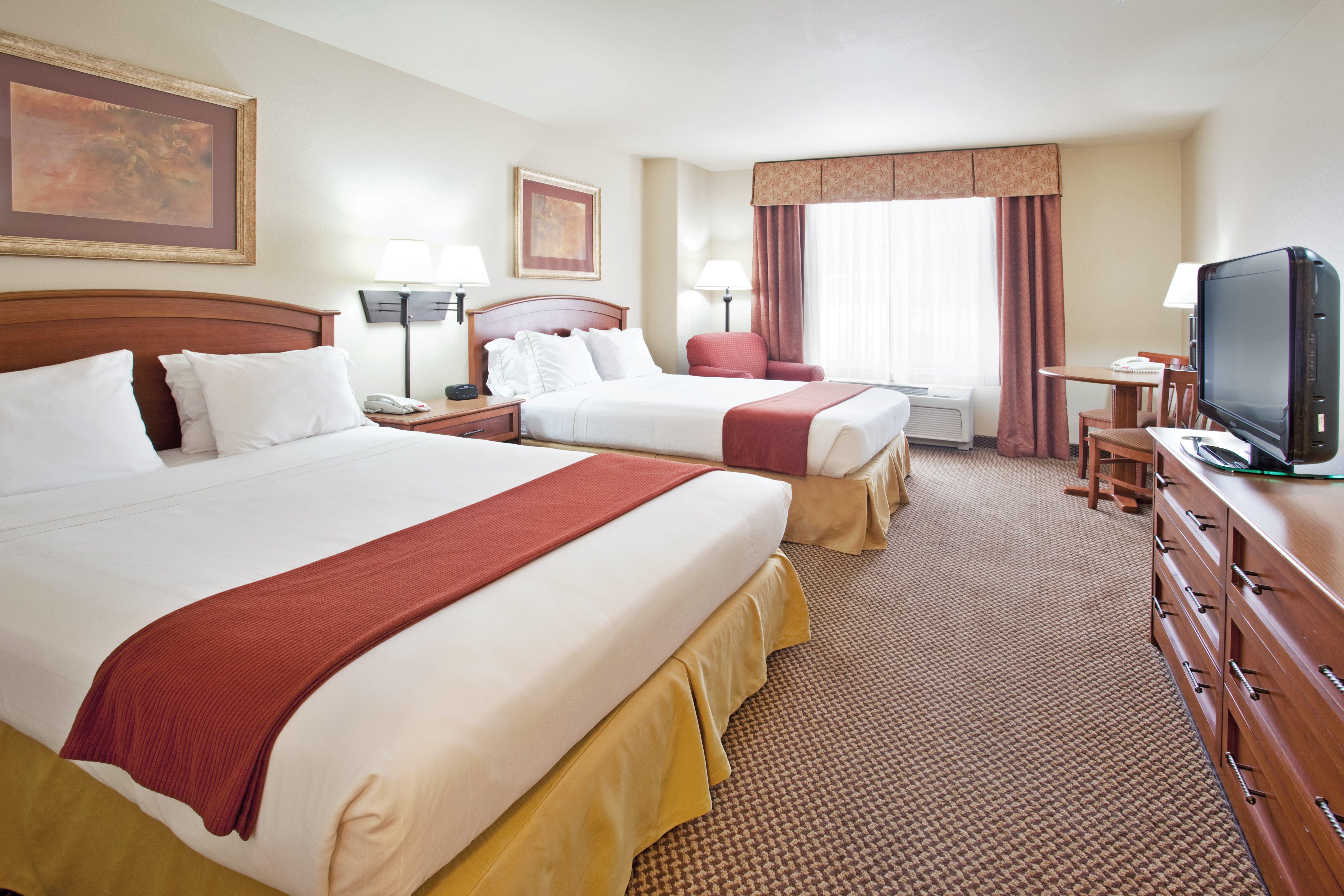 Holiday Inn Express Hotel & Suites Cedar City By Ihg Стая снимка