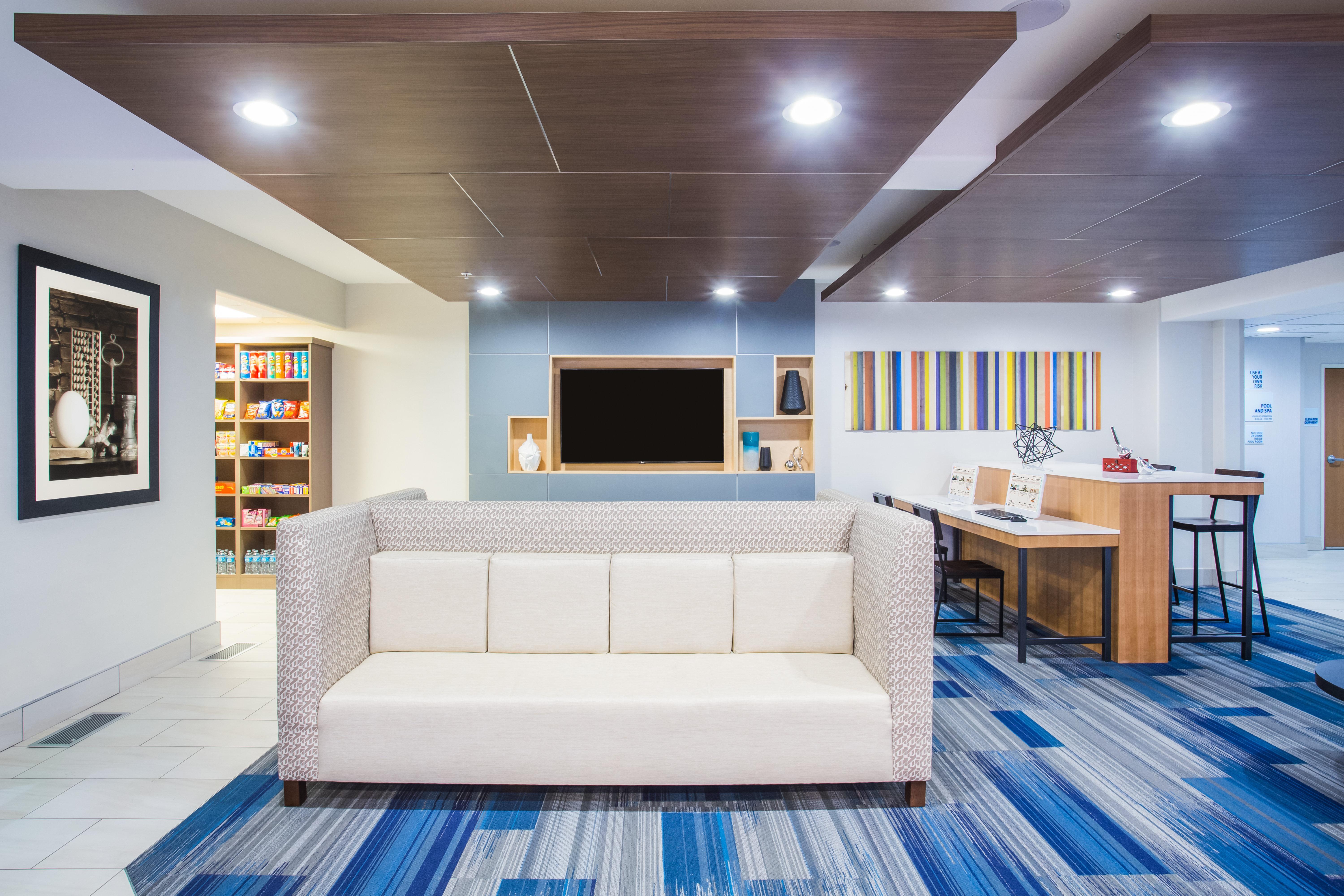 Holiday Inn Express Hotel & Suites Cedar City By Ihg Екстериор снимка