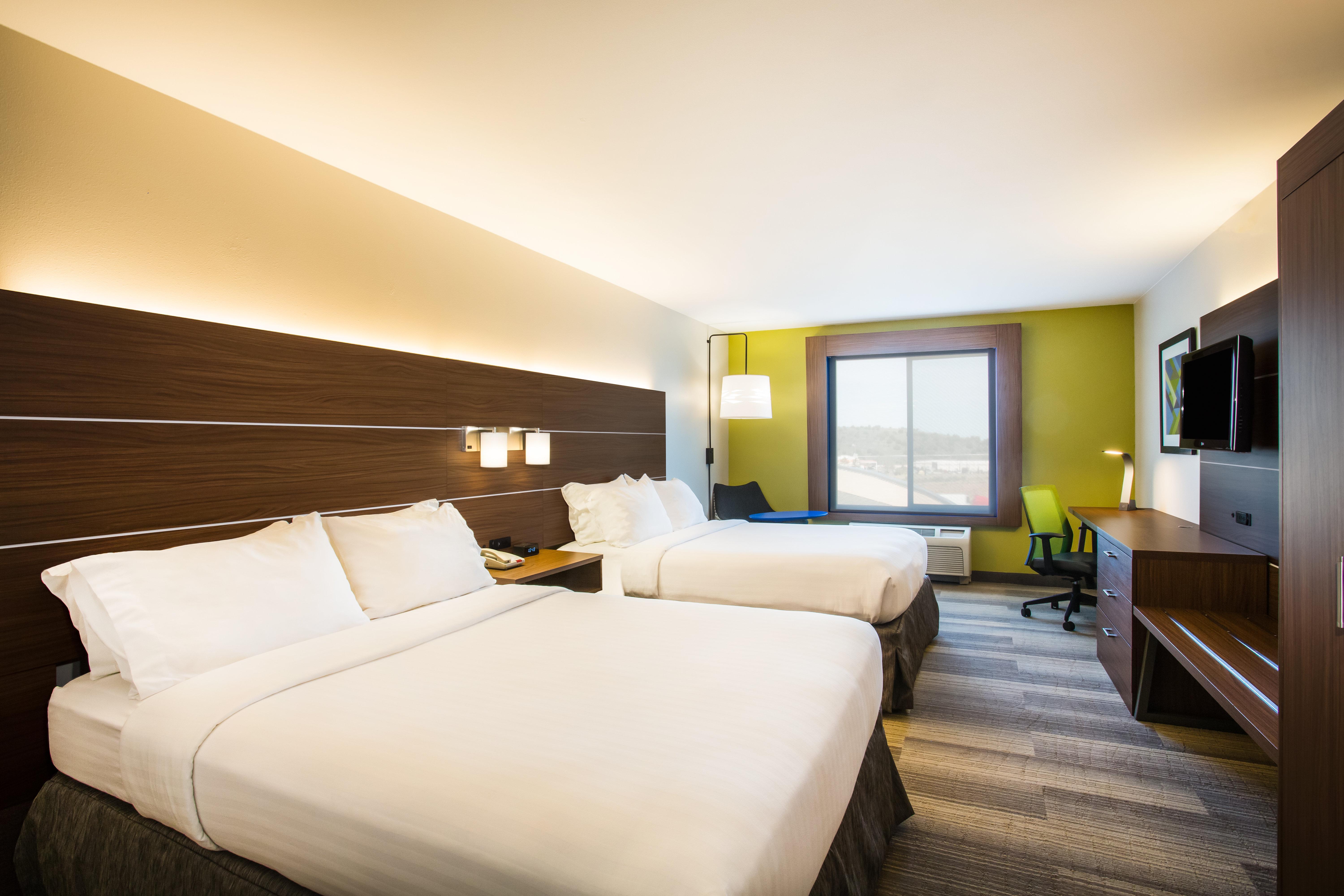 Holiday Inn Express Hotel & Suites Cedar City By Ihg Екстериор снимка