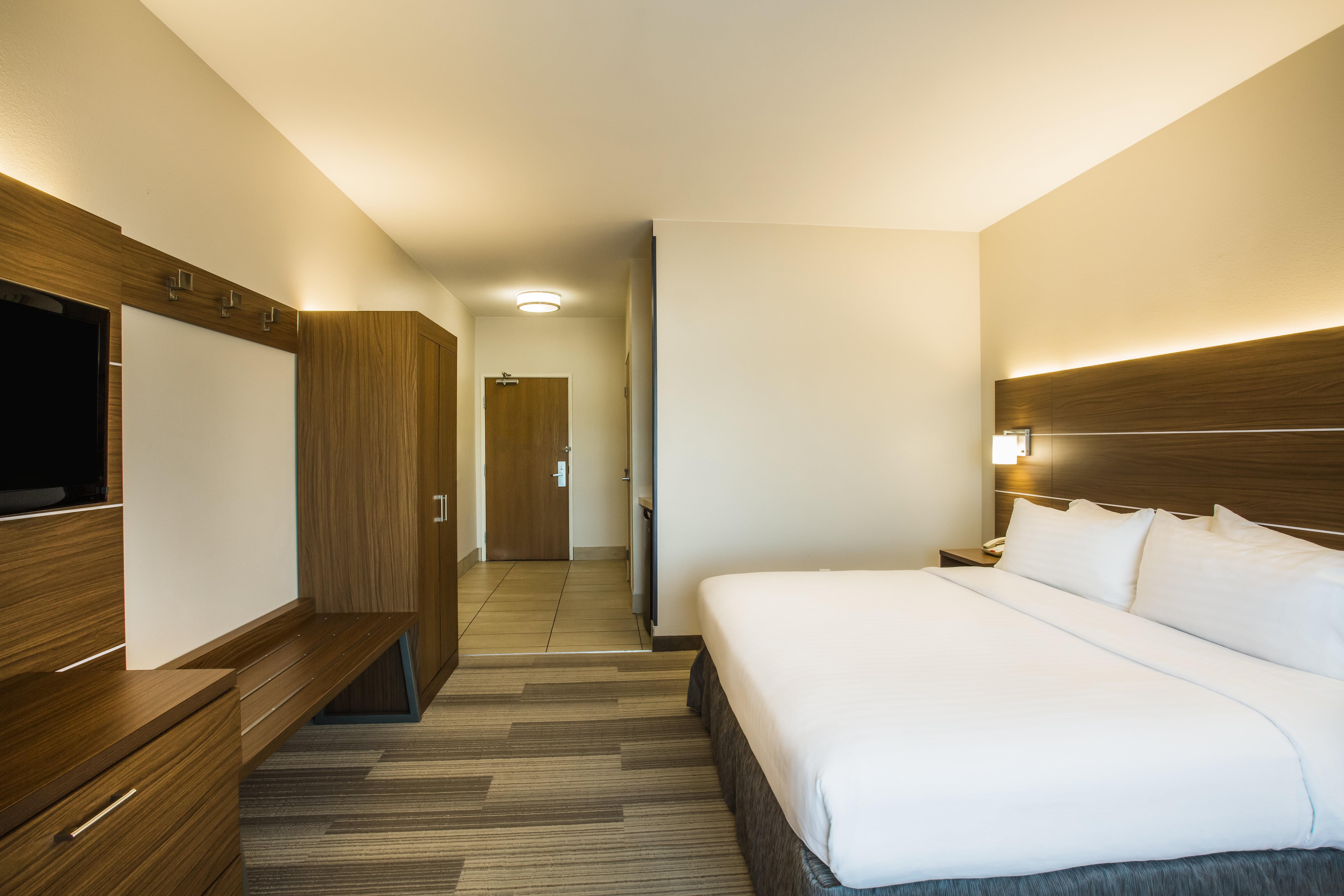 Holiday Inn Express Hotel & Suites Cedar City By Ihg Екстериор снимка