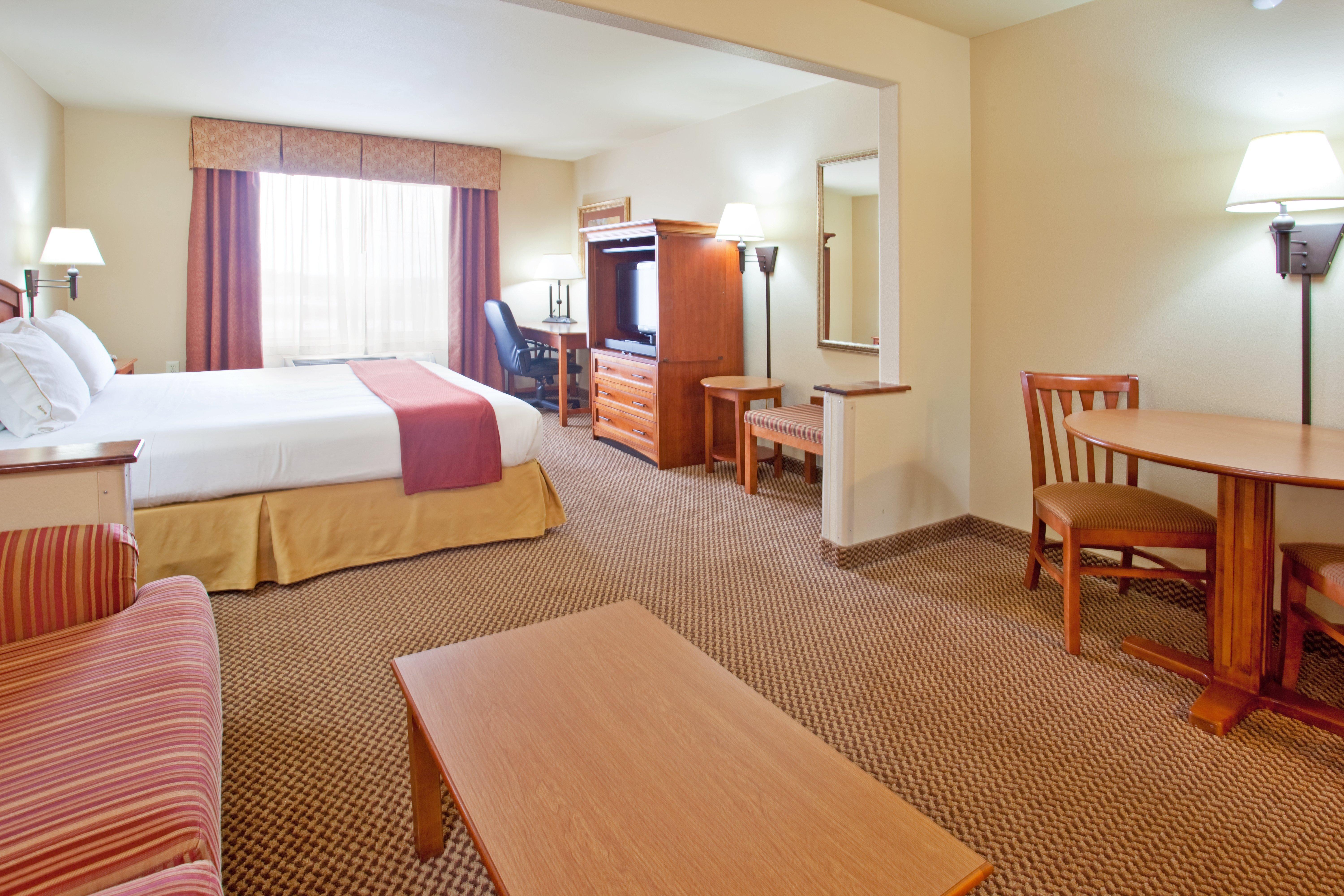 Holiday Inn Express Hotel & Suites Cedar City By Ihg Екстериор снимка
