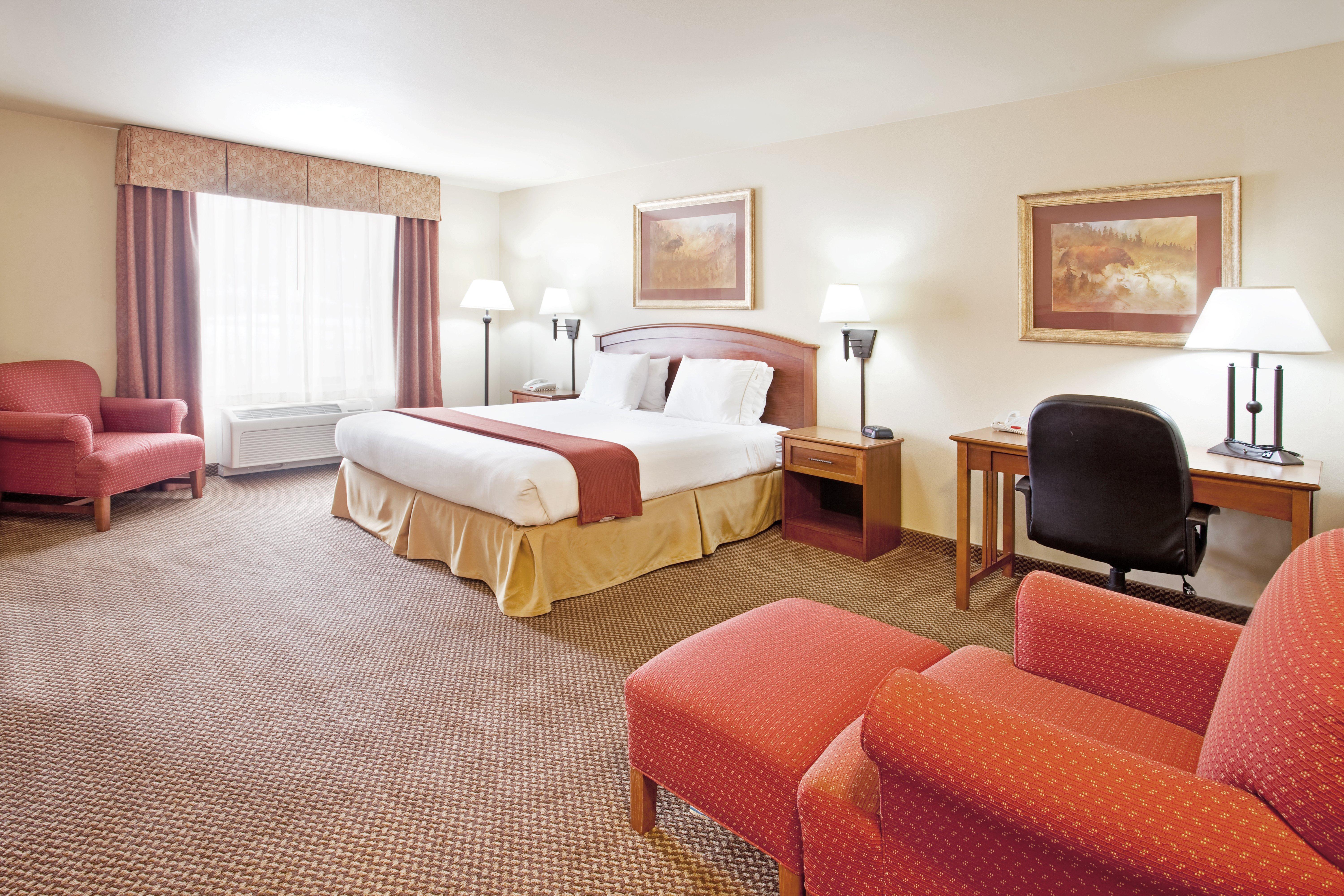 Holiday Inn Express Hotel & Suites Cedar City By Ihg Екстериор снимка
