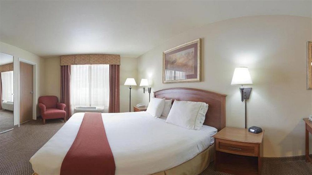 Holiday Inn Express Hotel & Suites Cedar City By Ihg Екстериор снимка