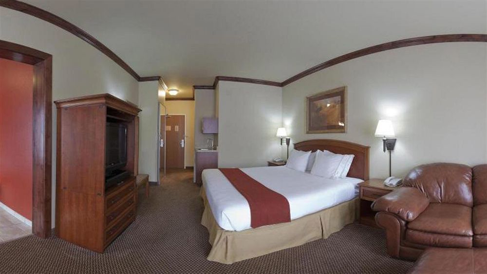 Holiday Inn Express Hotel & Suites Cedar City By Ihg Екстериор снимка